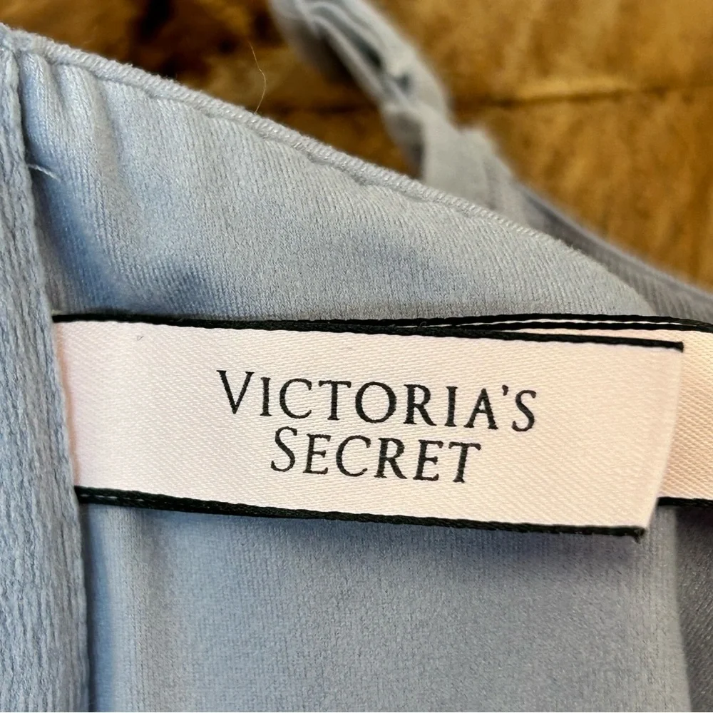 Victoria's Secret‎ Purple Full-Coverage Bra